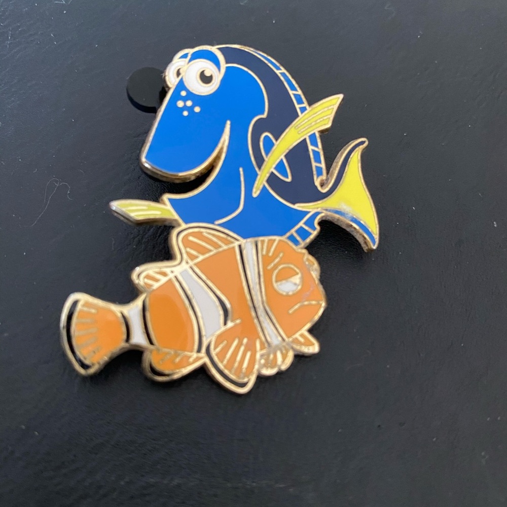 Disney Finding Nemo pin with Dory and Marlin Pin